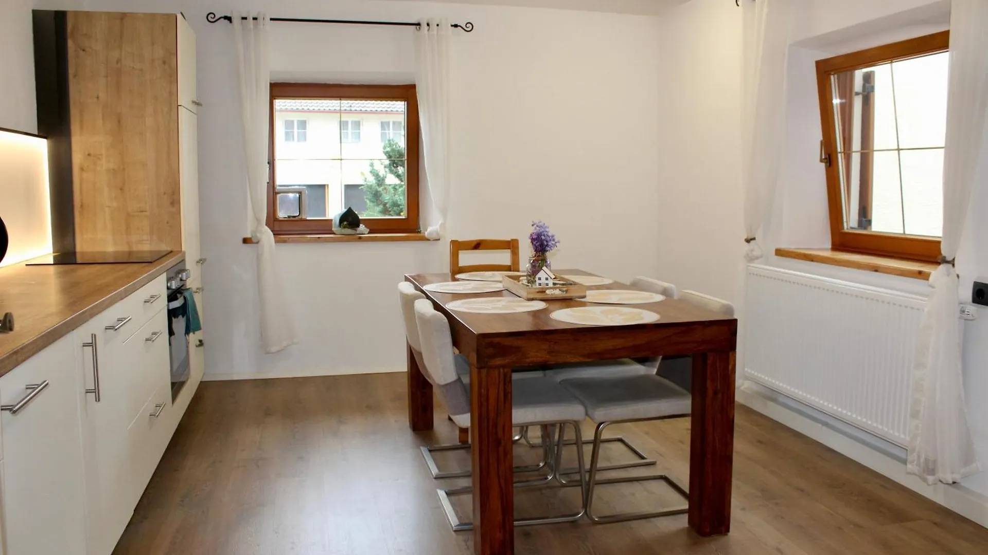 Ferienhaus Mit Garten Fuer Bis Zu 6 Personen Розенхайм Дом отдыха