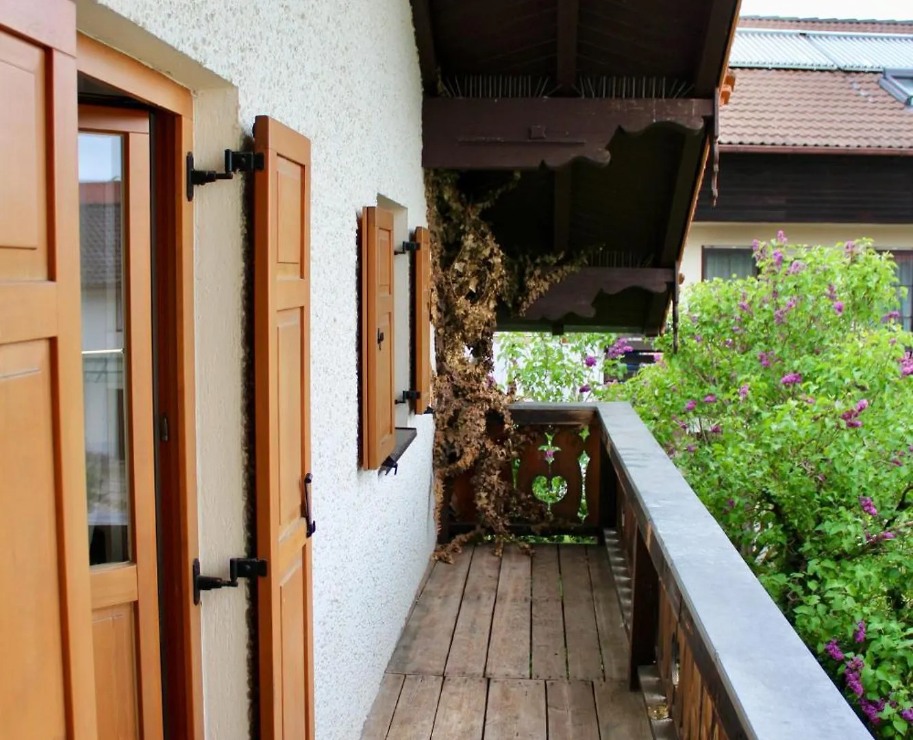 Ferienhaus Mit Garten Fuer Bis Zu 6 Personen Розенхайм
